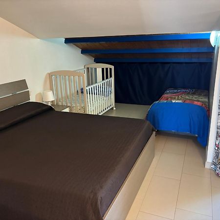 Mansarda Mentana Apartman Vittoria Kültér fotó