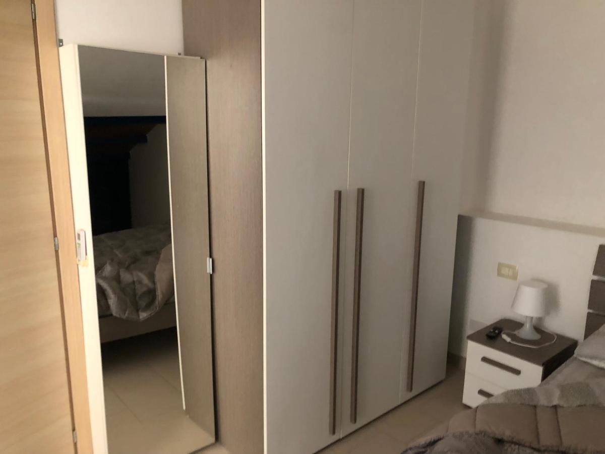 Mansarda Mentana Apartman Vittoria Kültér fotó